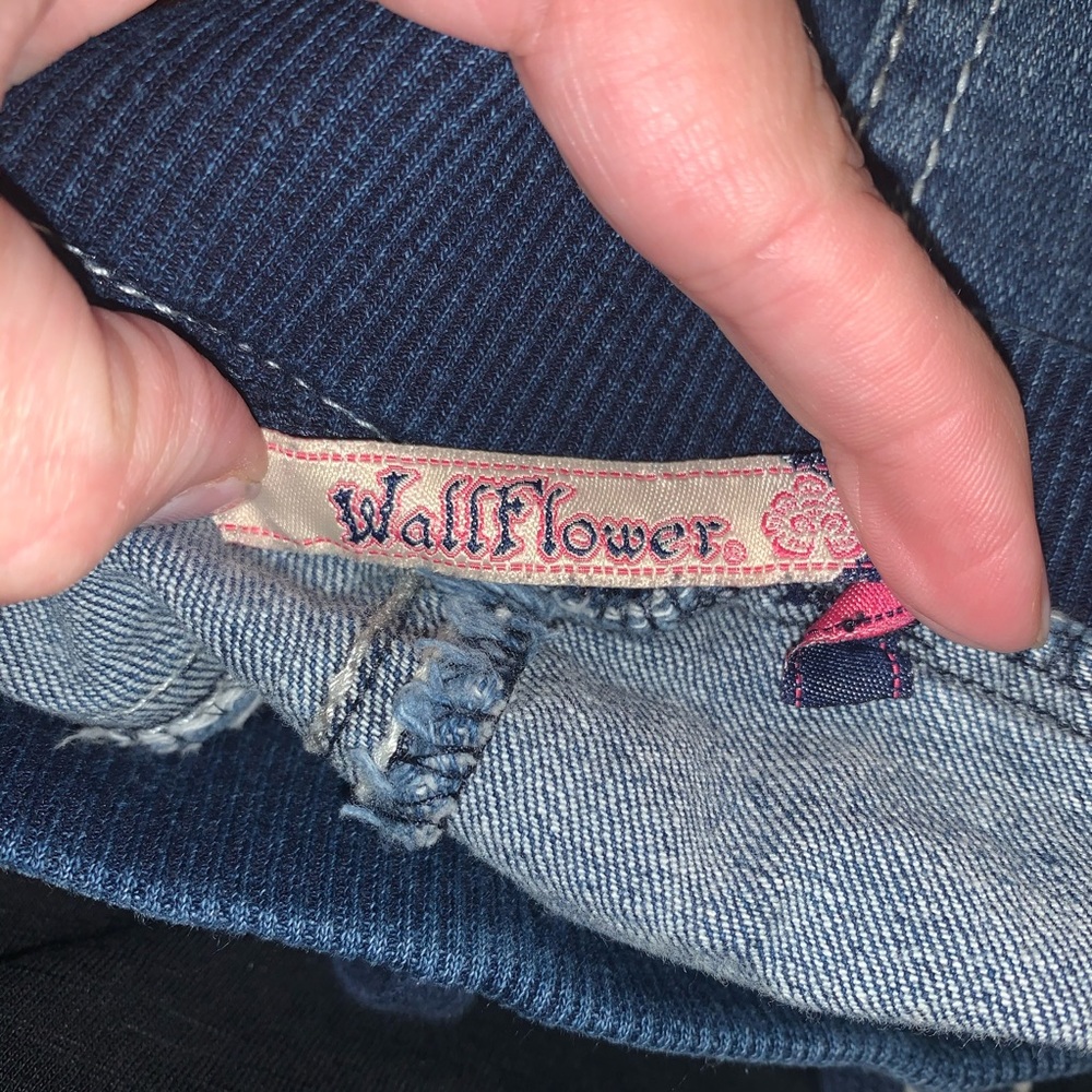 Girls Wallflower Jeans - Picture 5 of 5